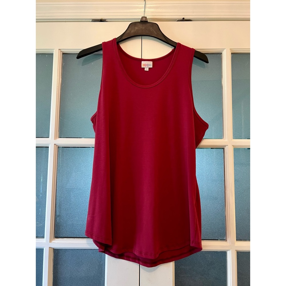 ✨NWOT✨ LULAROE BURGUNDY TANK TOP 🍷❤️